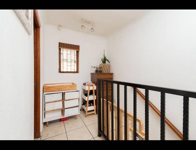 2 BEDROOM PROPERTY TO RENT IN WINCHESTER HILLS